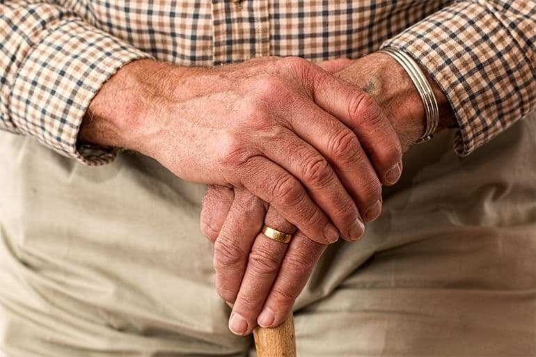 osoba po 65 roku życia narażona na powikłania po grypie