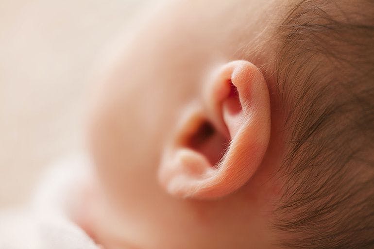 zapalenie ucha środkowego u dziecka 